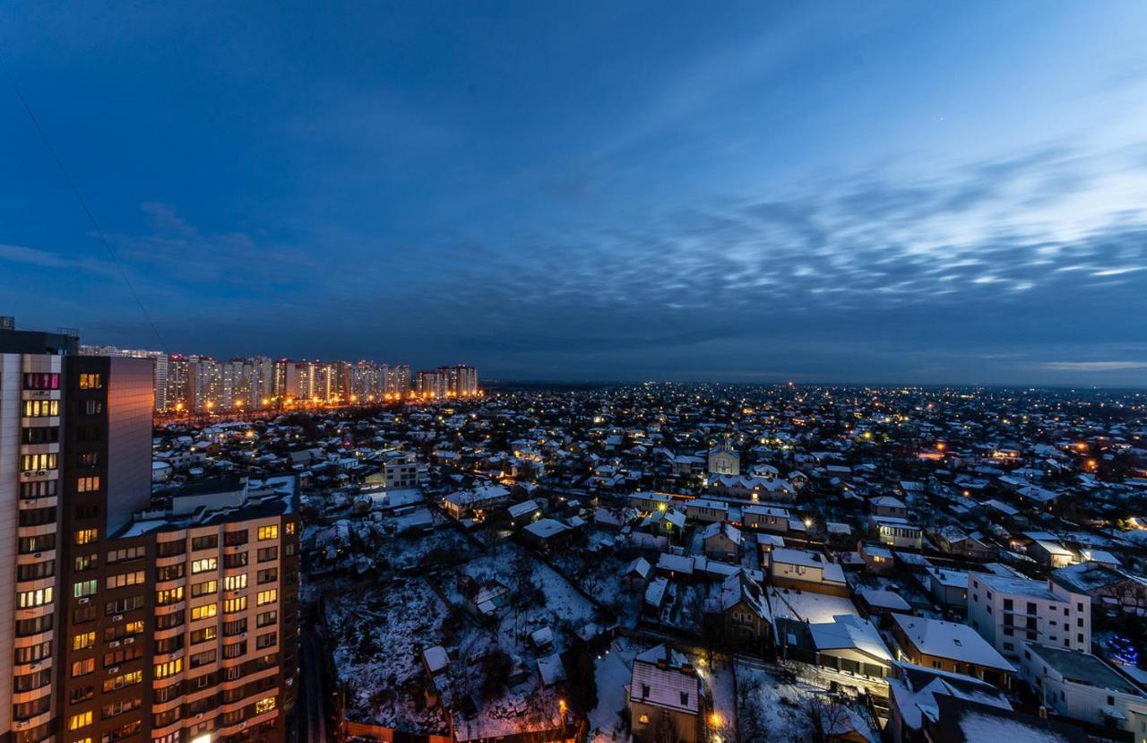 Luxury Apartment, Dniprovska Embankment26, Sokorki Kiev Luaran gambar