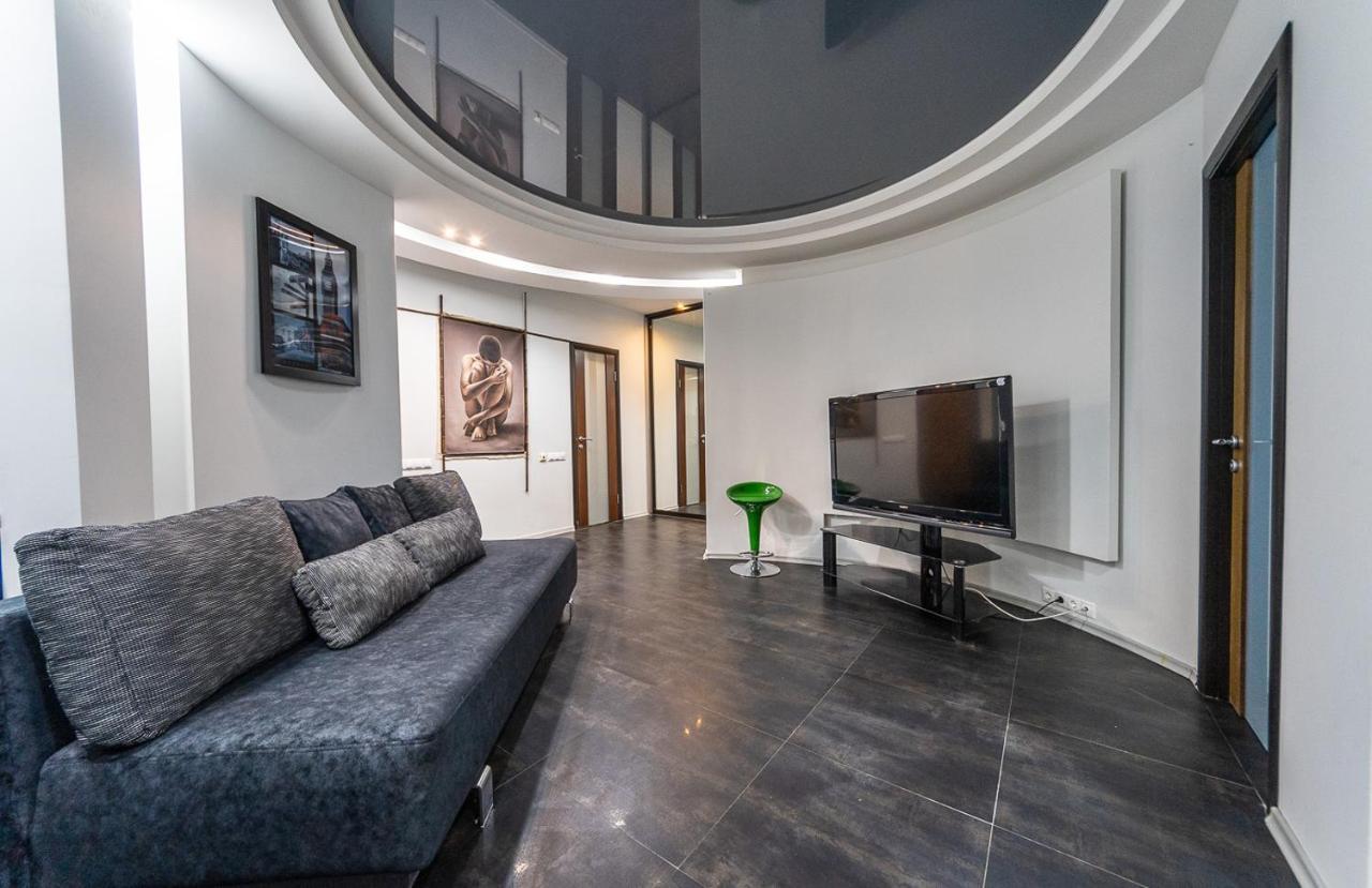 Luxury Apartment, Dniprovska Embankment26, Sokorki Kiev Luaran gambar